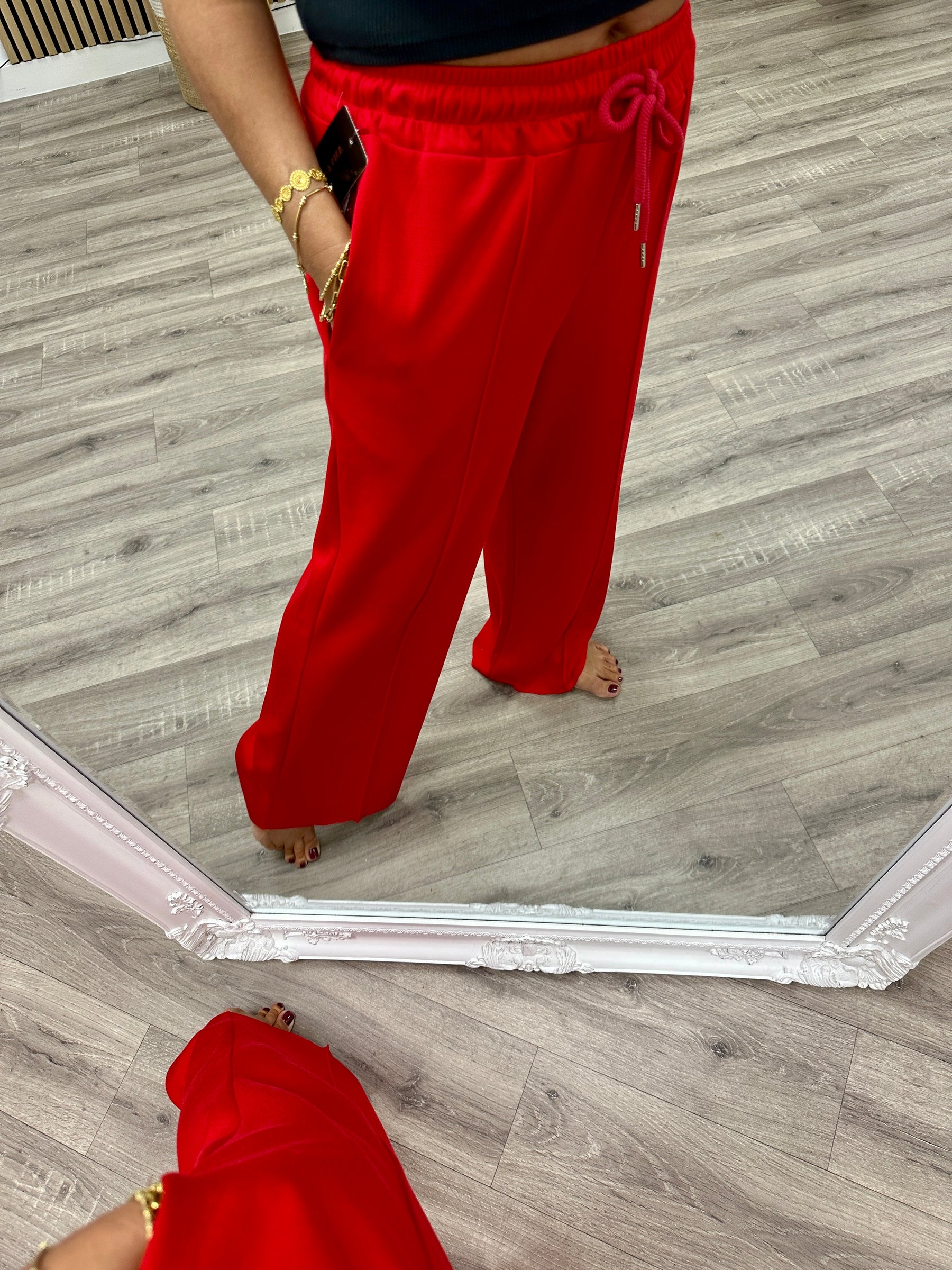 Wide Leg Seam Jogger (std) - Red