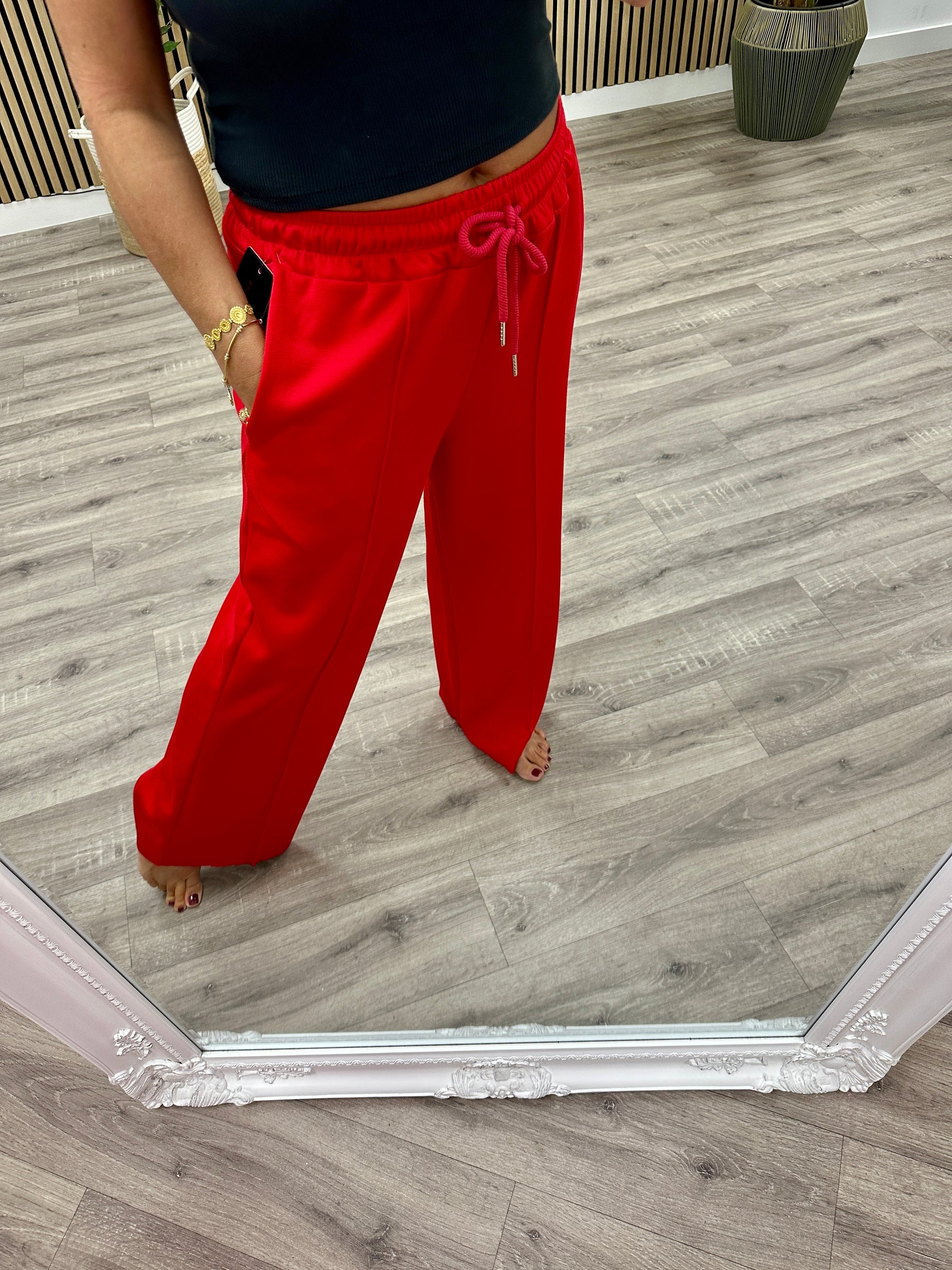 Wide Leg Seam Jogger (std) - Red