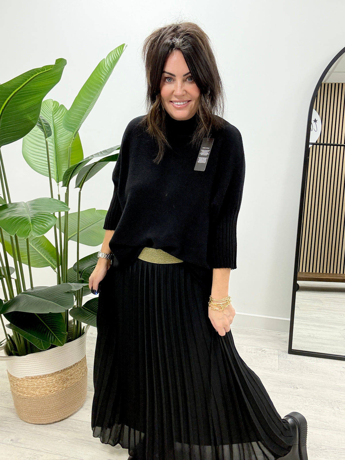 The Padden Pleated Skirt - Black