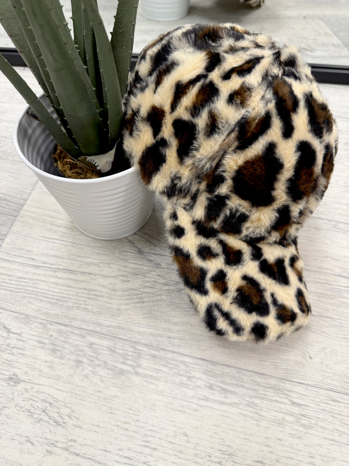 Animal Print Cap (Fluffy)