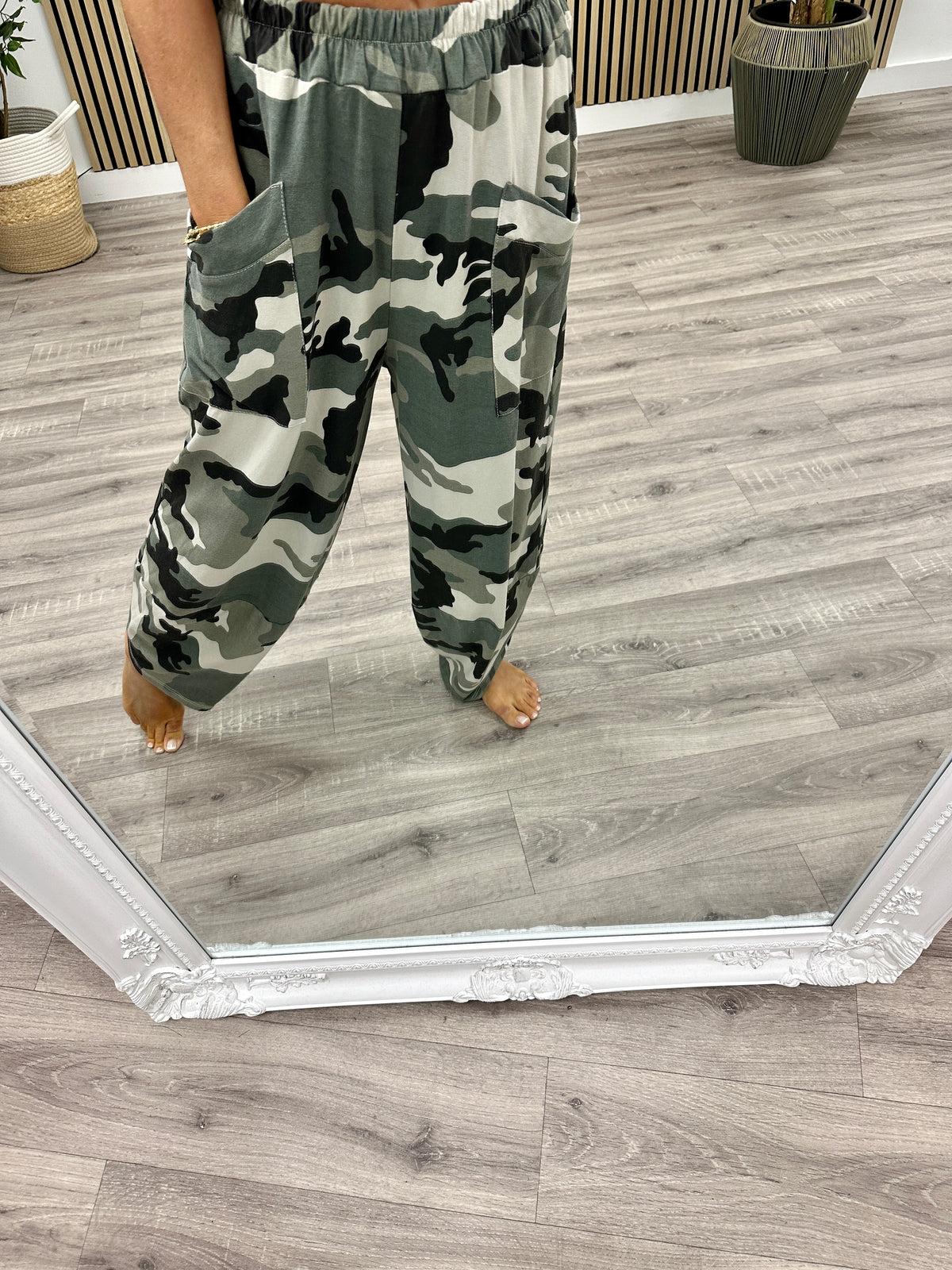 The New Jersey Joggers - Camo