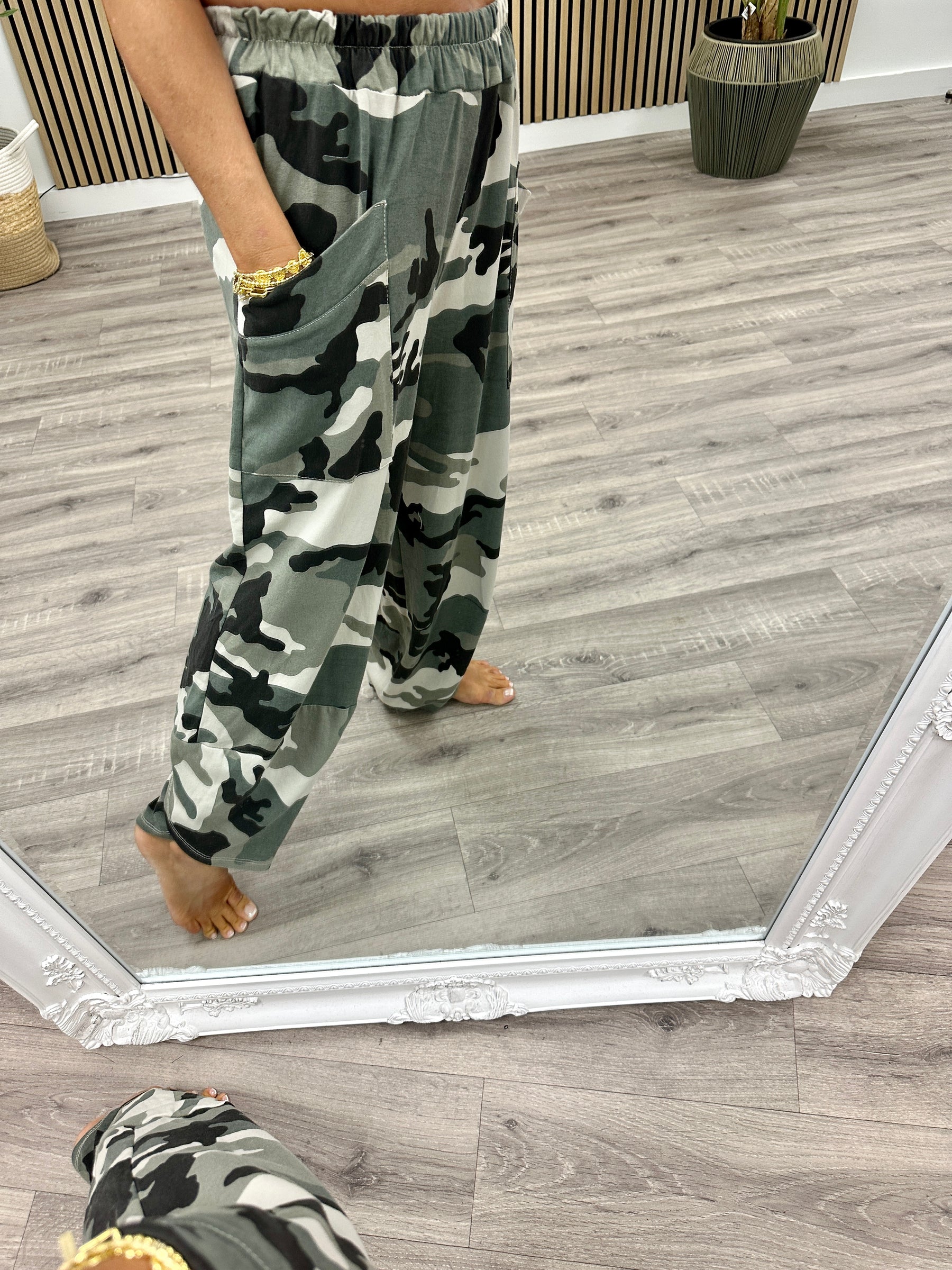 The New Jersey Joggers - Camo