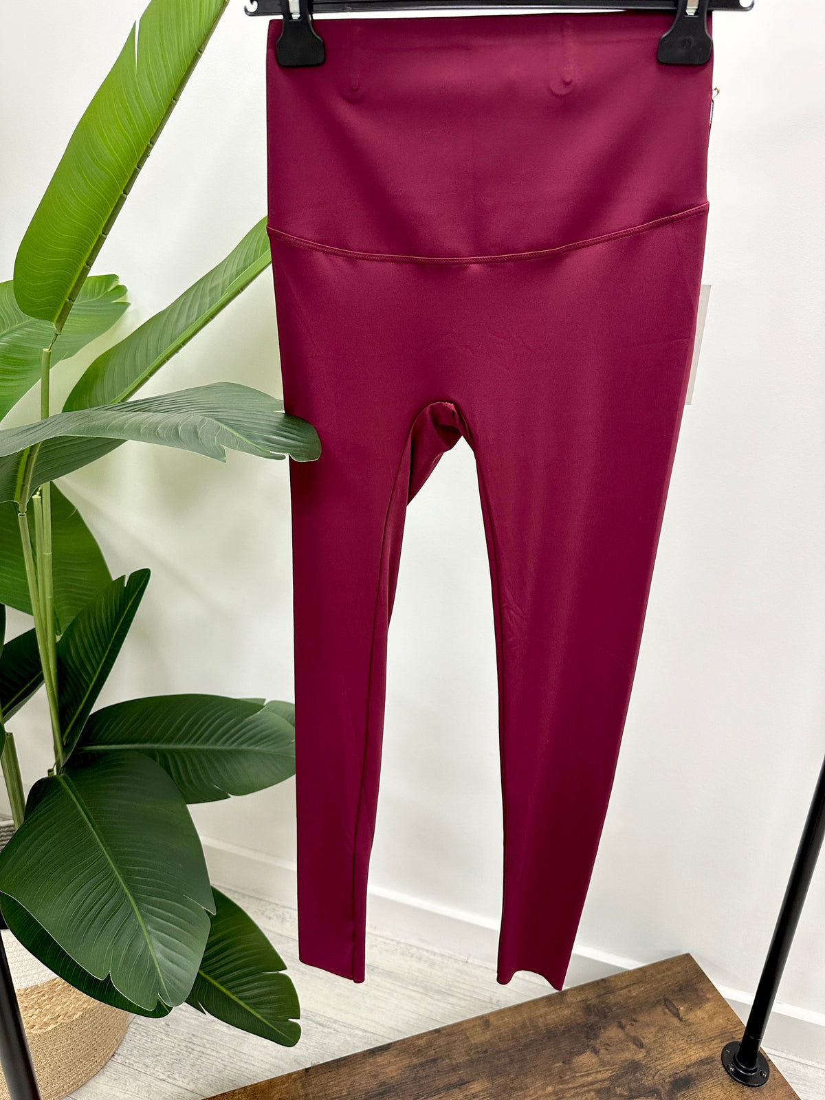 Energy Leggings - Various Standard sizes - Wine