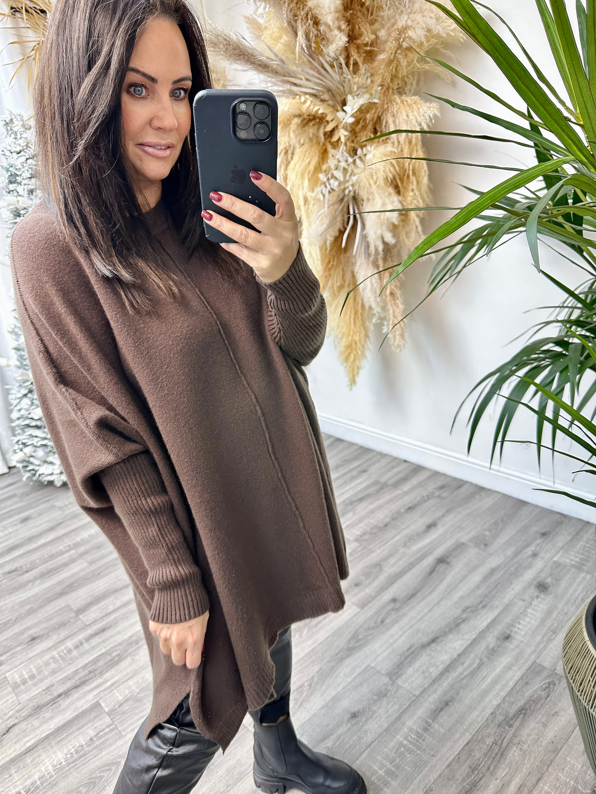 The Round Neck Esme Soft Knit - Chocolate