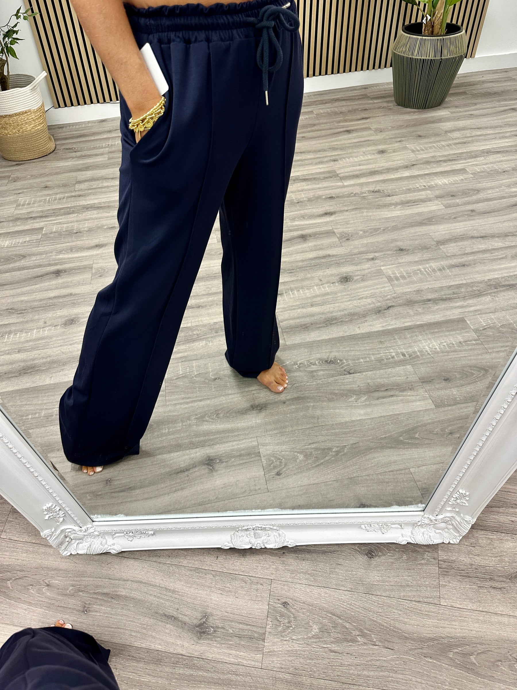 Wide Leg Seam Jogger - Navy